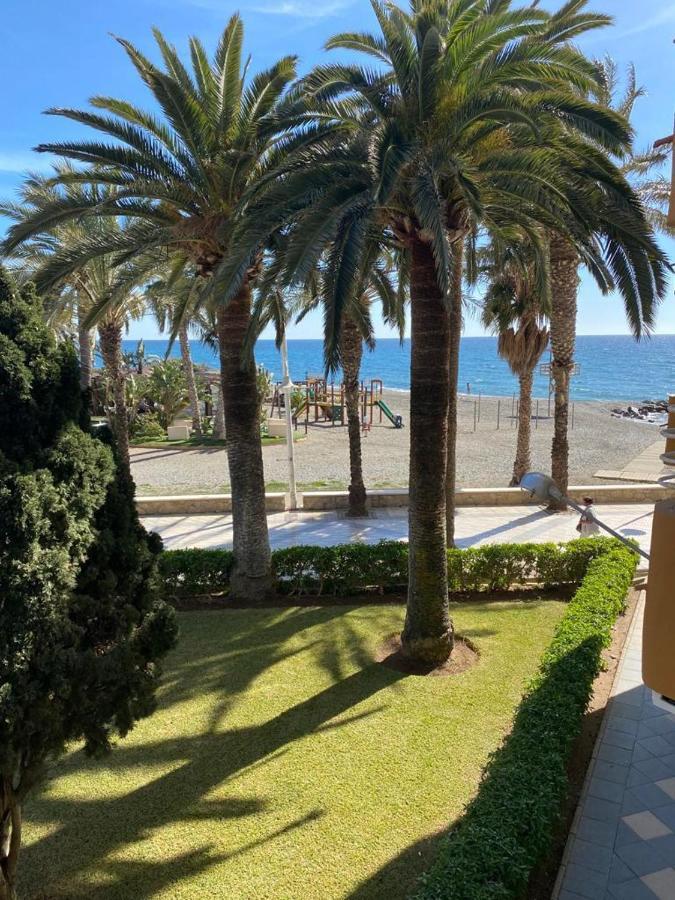 Las Palmeras Algarrobo Exterior foto